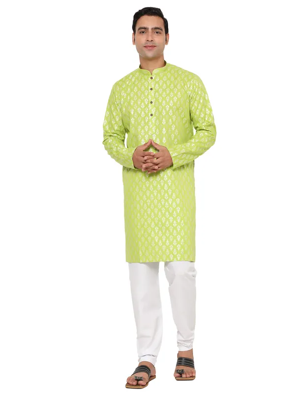 Green_Silk_Premium_&_Elegant_Regular_Kurta_&_Pajama_Set_For_Men