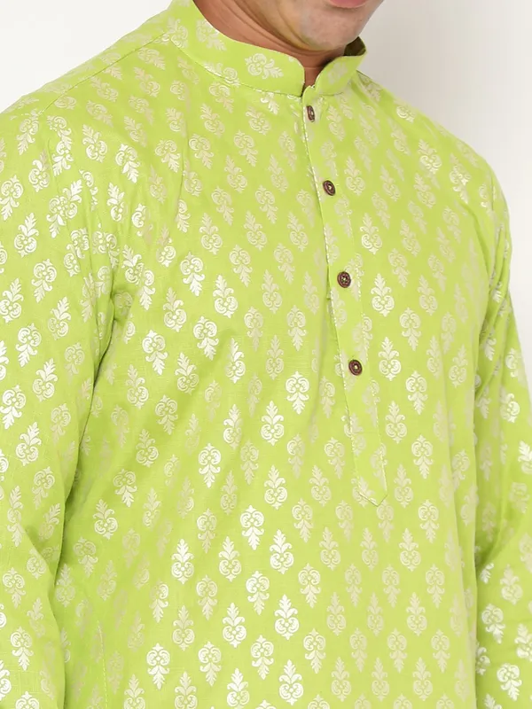 Green_Silk_Premium_&_Elegant_Regular_Kurta_&_Pajama_Set_For_Men
