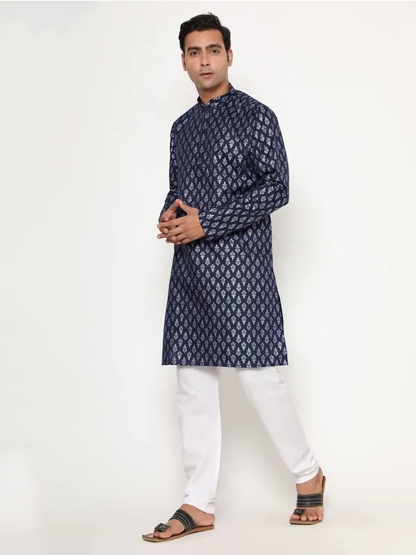 Navy_Blue_Dupion_Silk_Premium_&_Elegant_Regular_Kurta_&_Pajama_Set_For_Men