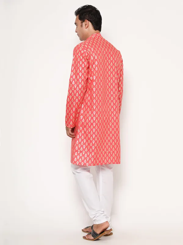 Peach_Dupion_Silk_Premium_&_Elegant_Regular_Kurta_&_Pajama_Set_For_Men