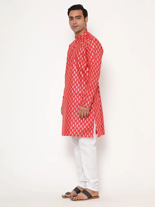 Red_Dupion_Silk_Premium_&_Elegant_Regular_Kurta_&_Pajama_Set_For_Men
