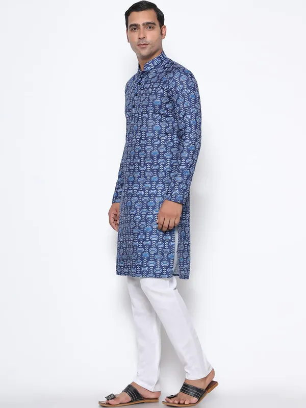 Navy_Blue_Cotton___Premium_&_Elegant_Regular_Kurta_&_Pajama_Set_For_Men