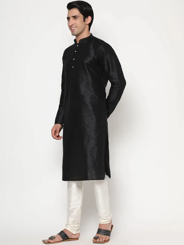 Black_Dupion_Silk_Premium_&_Elegant_Regular_Kurta_&_Pajama_Set_For_Men