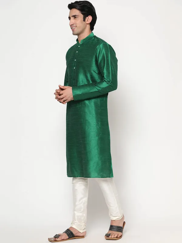 Green_Dupion_Silk_Premium_&_Elegant_Regular_Kurta_&_Pajama_Set_For_Men
