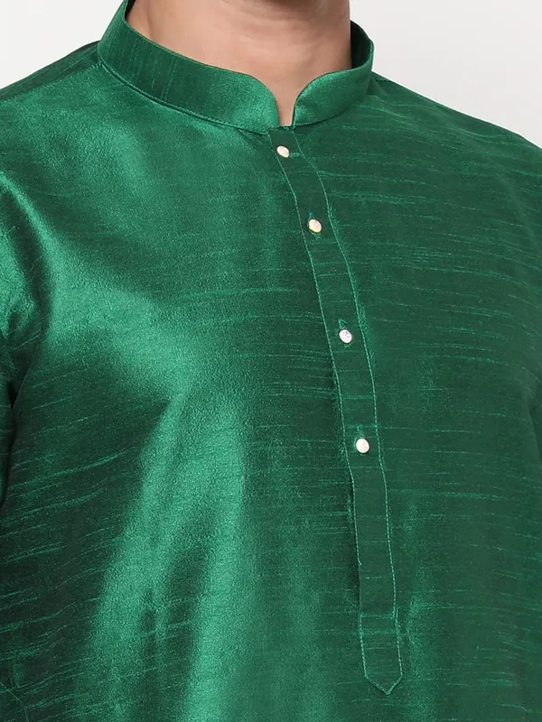 Green_Dupion_Silk_Premium_&_Elegant_Regular_Kurta_&_Pajama_Set_For_Men