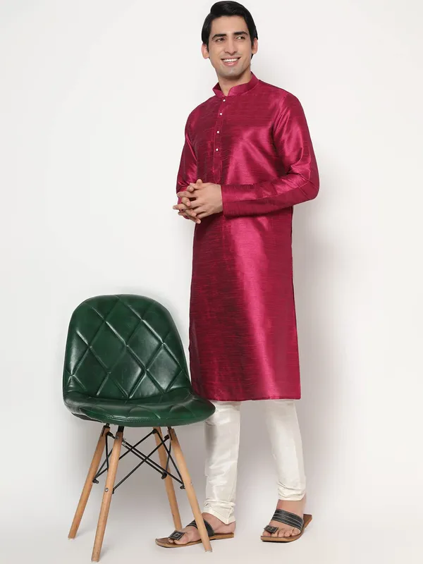 Magenta_Dupion_Silk_Premium_&_Elegant_Regular_Kurta_&_Pajama_Set_For_Men