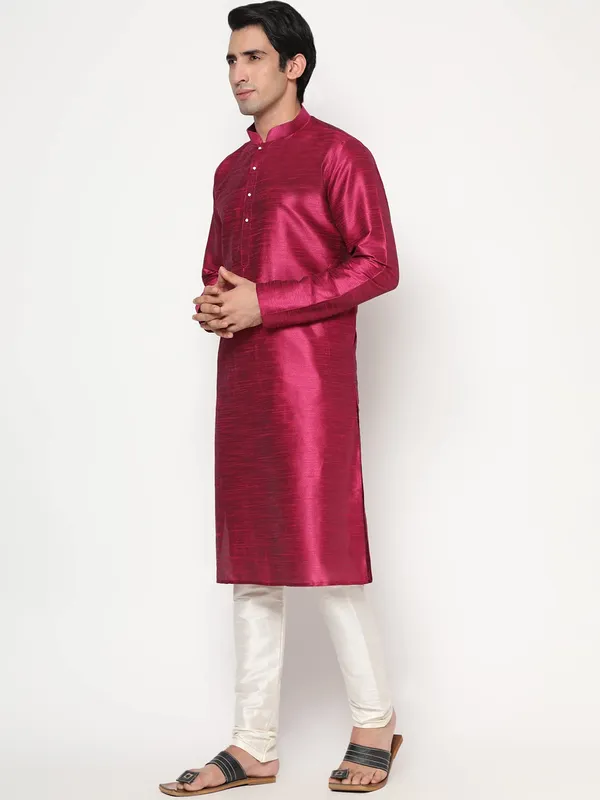 Magenta_Dupion_Silk_Premium_&_Elegant_Regular_Kurta_&_Pajama_Set_For_Men