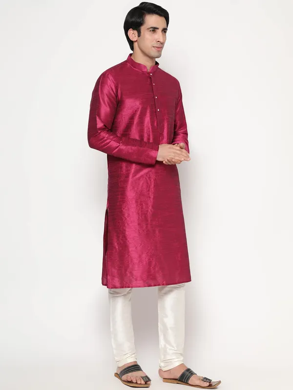 Magenta_Dupion_Silk_Premium_&_Elegant_Regular_Kurta_&_Pajama_Set_For_Men
