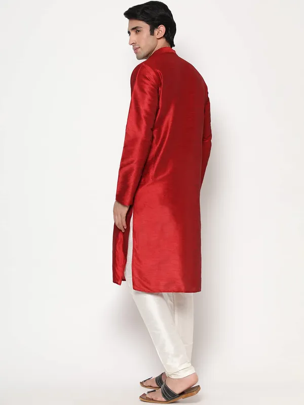 Maroon_Dupion_Silk_Premium_&_Elegant_Regular_Kurta_&_Pajama_Set_For_Men