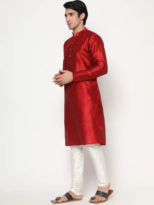 Maroon_Dupion_Silk_Premium_&_Elegant_Regular_Kurta_&_Pajama_Set_For_Men