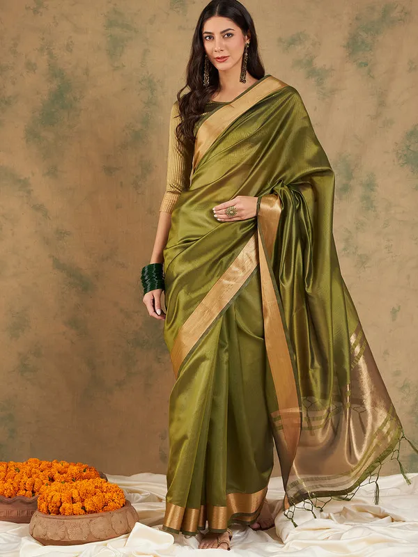 Green_Cotton_Organza_Premium_&_Elegant_(_Graceful_Zari_)_Saree_With_Blouse_Piece_For_Women
