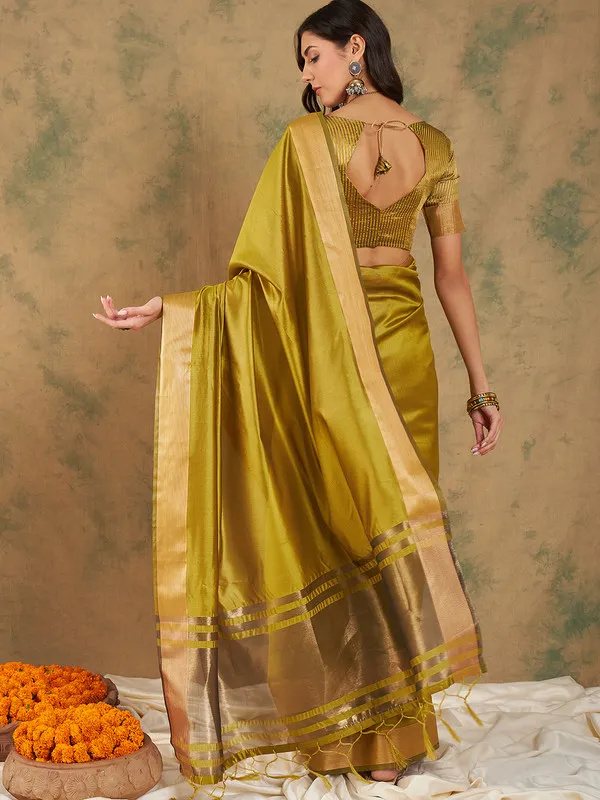 Lime_Cotton_Organza_Premium_&_Elegant_(_Graceful_Zari_)_Saree_With_Blouse_Piece_For_Women