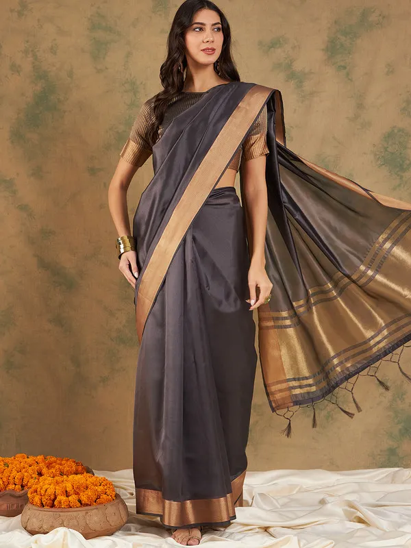 Navyblue_Cotton_Organza_Premium_&_Elegant_(_Graceful_Zari_)_Saree_With_Blouse_Piece_For_Women