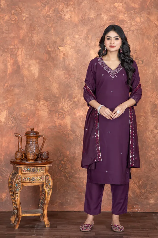 Wine_Roman_Silk_Embroidered_Thread_Work_Kurta_Set_For_Women