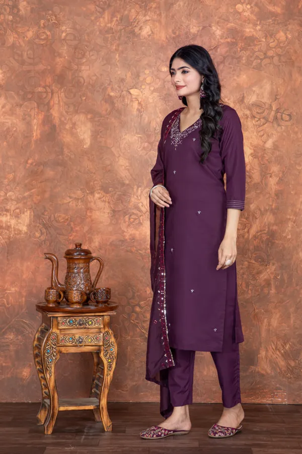 Wine_Roman_Silk_Embroidered_Thread_Work_Kurta_Set_For_Women