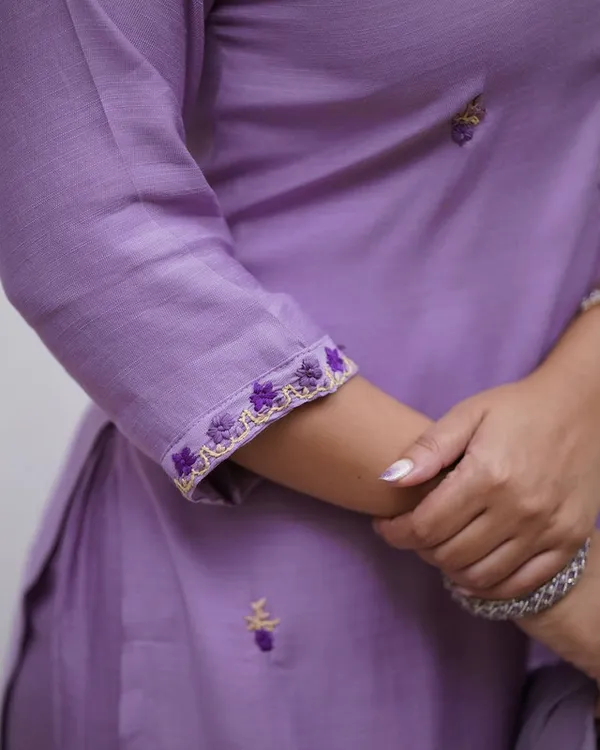 Purple_Soft_Rayon_Embroidered_Thread_Work_Kurta_Set_For_Women