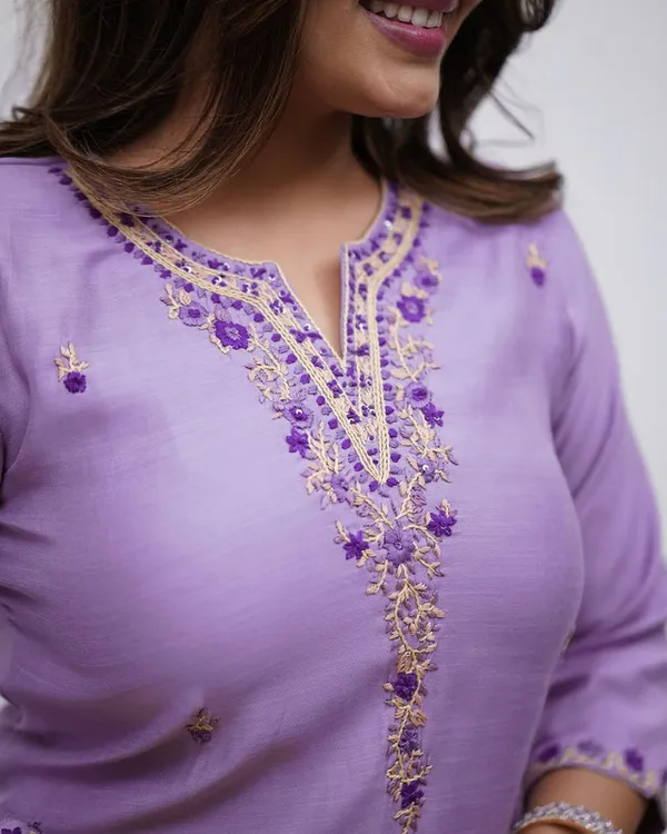 Purple_Soft_Rayon_Embroidered_Thread_Work_Kurta_Set_For_Women