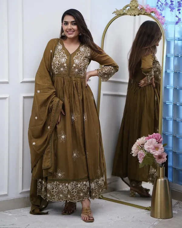 Brown_Cotton_Silk_Heavy_Embroidered_And_Chikan_Lace_Work_Gown_Set_For_Women