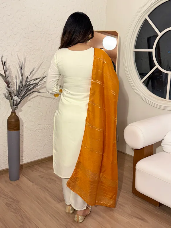 Off_White_Cotton_Silk_Embroidered_Thread_Work_Kurti_Set_For_Women