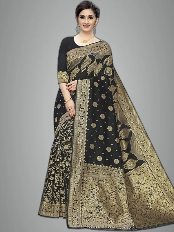Black_Silk___Premium_&_Elegant_(_Floral_Pattern_Zari_Butta_Woven_)_Banarasi_Saree_With_Blouse_Piece_For_Women