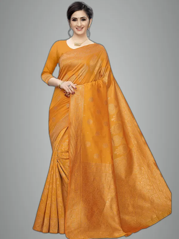 Gold_Silk___Premium_&_Elegant_(_Floral_Pattern_Zari_Butta_Woven_)_Banarasi_Saree_With_Blouse_Piece_For_Women