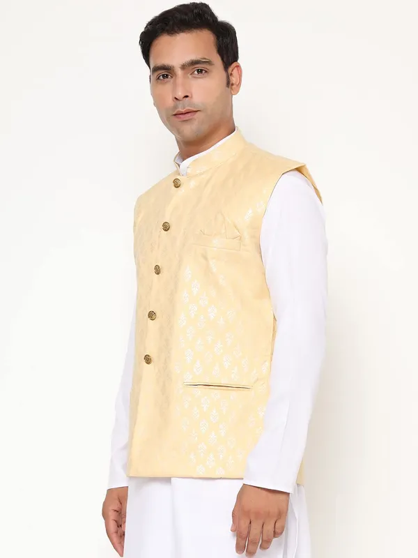 Yellow_Jacquard_Premium_&_Elegant_Nehru_Jacket_Vest_For_Men