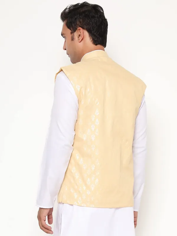 Yellow_Jacquard_Premium_&_Elegant_Nehru_Jacket_Vest_For_Men