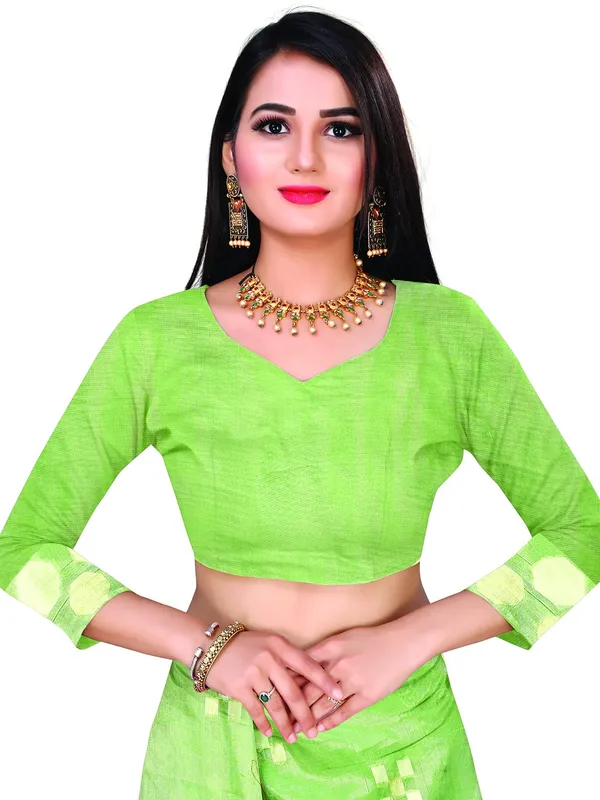 Olive_Green_Cotton___Jacquard_Premium_&_Elegant_(_Zari_Woven_Geometric_Pattern_Motifs_Contemporar_)_Banarasi_Saree_With_Blouse_Piece_For_Women