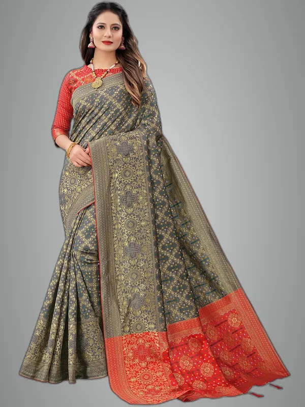 Grey_Polyester_Premium_&_Elegant_Banarasi_Fusion_Saree_With_Blouse_Piece_For_Women