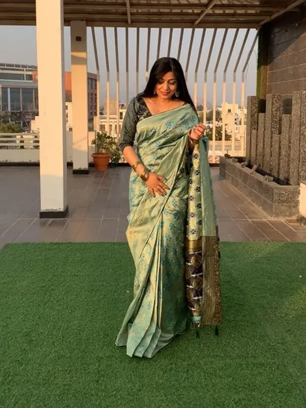 Pista_Green_Polyester_Premium_&_Elegant_Banarasi_Fusion_Saree_With_Blouse_Piece_For_Women