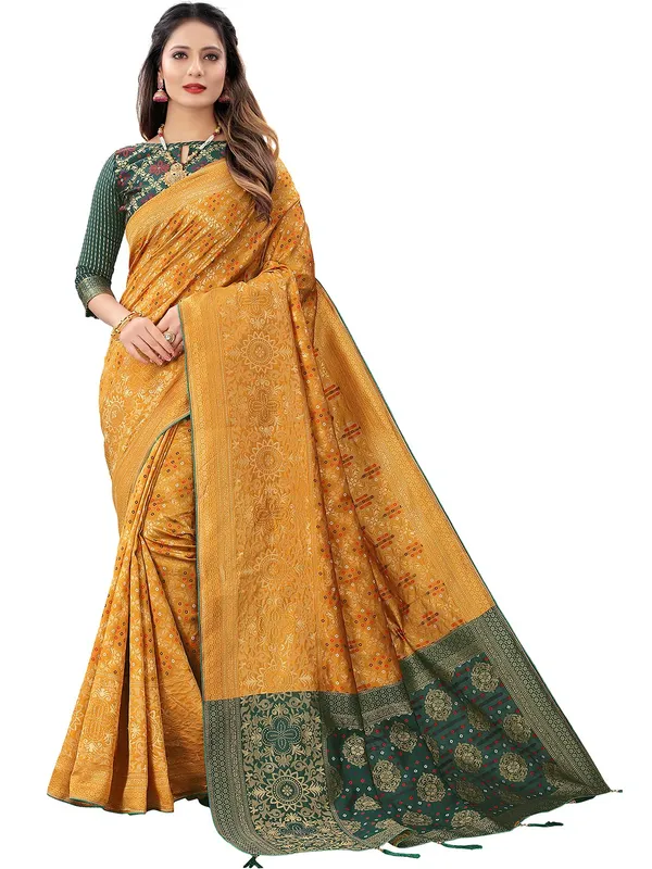 Yellow_Polyester_Premium_&_Elegant_Banarasi_Fusion_Saree_With_Blouse_Piece_For_Women