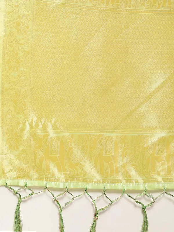 Leaf_Green_Cotton_Silk_Premium_&_Elegant_(_Digital_Printed_Zari_Woven_Border_And_Rich_Pallu_)_Banarasi_Saree_With_Blouse_Piece_For_Women