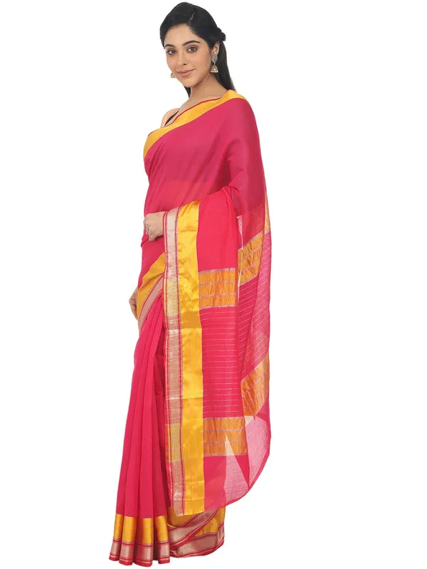 Pink_Cotton_Silk_Premium_&_Elegant_Maheshwari_Saree_With_Blouse_Piece_For_Women