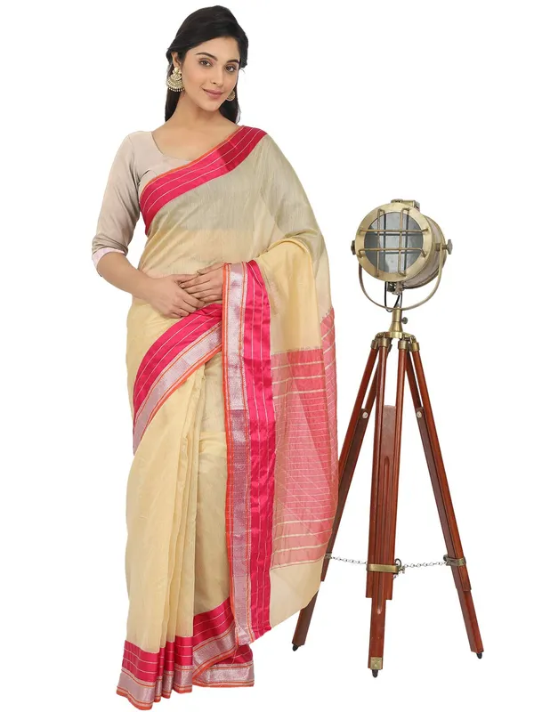Yellow_Cotton_Silk_Premium_&_Elegant_Maheshwari_Saree_With_Blouse_Piece_For_Women