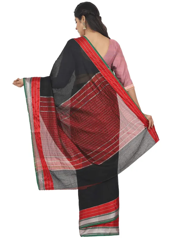Black_Cotton_Silk_Premium_&_Elegant_Maheshwari_Saree_With_Blouse_Piece_For_Women