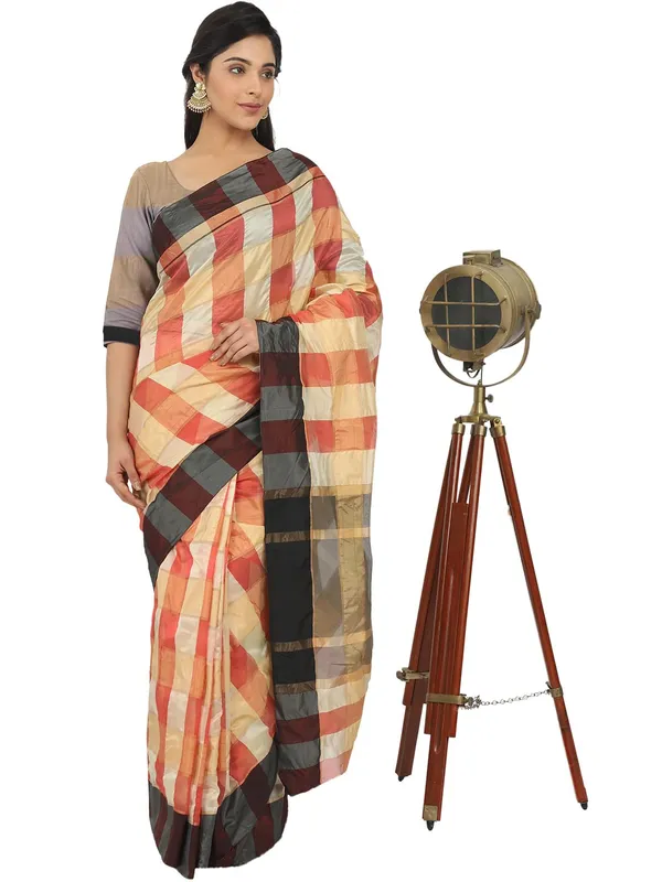 Beige_Silk___Jacquard_Woven_Premium_&_Elegant_(_Zari_Checkered_)_Saree_Saree_With_Blouse_Piece_For_Women