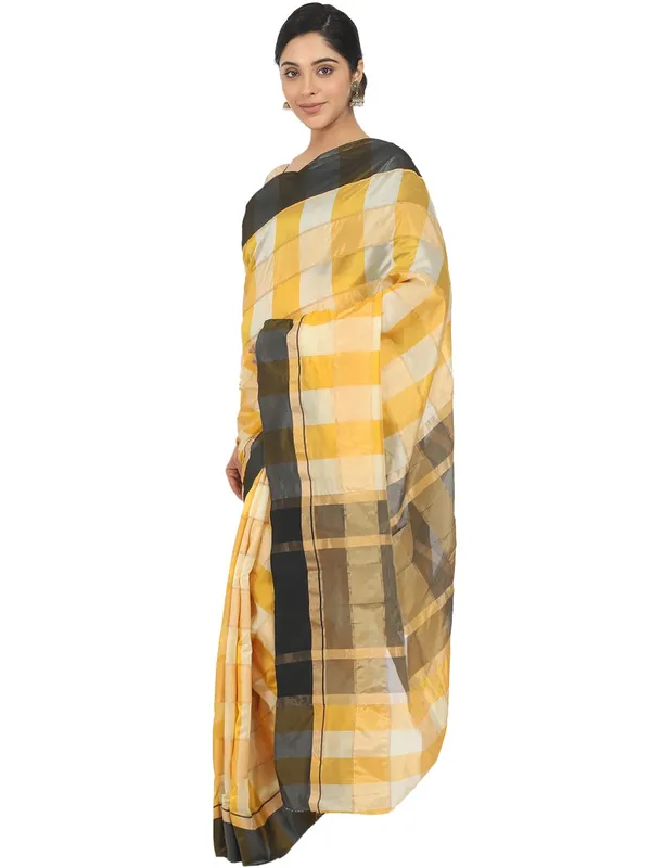 Brown_Silk___Jacquard_Woven_Premium_&_Elegant_(_Zari_Checkered_)_Saree_Saree_With_Blouse_Piece_For_Women