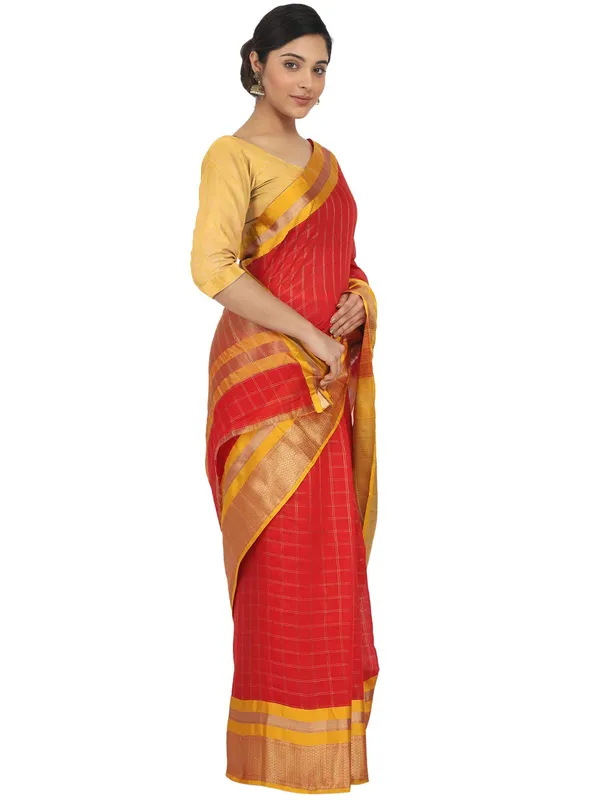 Red_Cotton_Silk_Premium_&_Elegant_(_Checkered_)_Maheshwari_Saree_With_Blouse_Piece_For_Women
