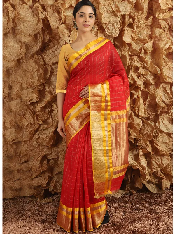 Red_Cotton_Silk_Premium_&_Elegant_(_Checkered_)_Maheshwari_Saree_With_Blouse_Piece_For_Women