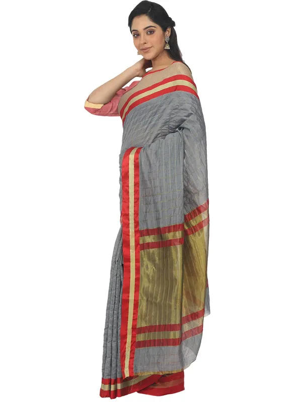 Grey_Cotton_Silk_Premium_&_Elegant_(_Checkered_)_Maheshwari_Saree_With_Blouse_Piece_For_Women