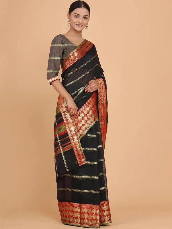 Black_Polyester_Premium_&_Elegant_(_Zari_Checkered_)_Kota_Doria_Saree_With_Blouse_Piece_For_Women