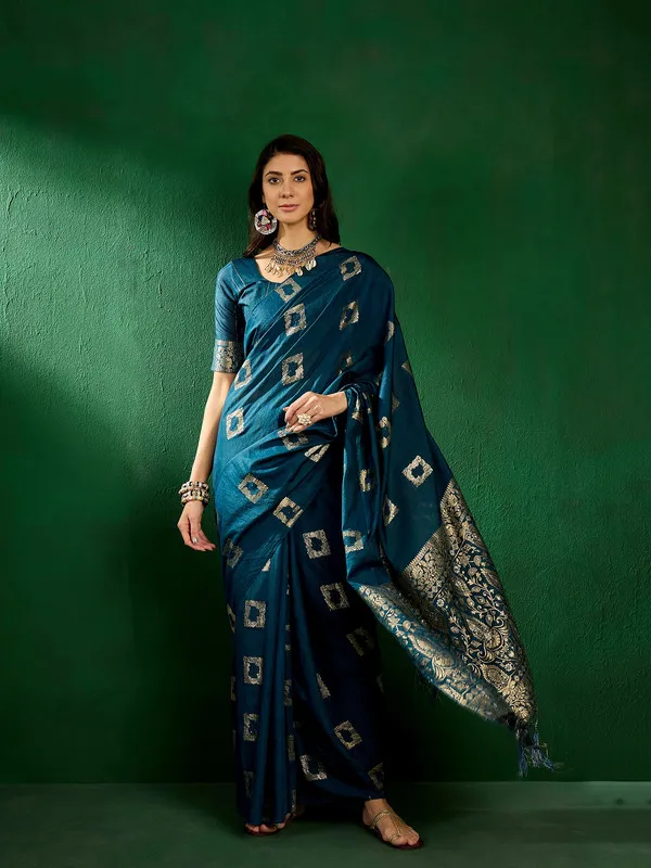 Royal_Blue_Cotton_Premium_&_Elegant_Saree_With_Blouse_Piece_For_Women
