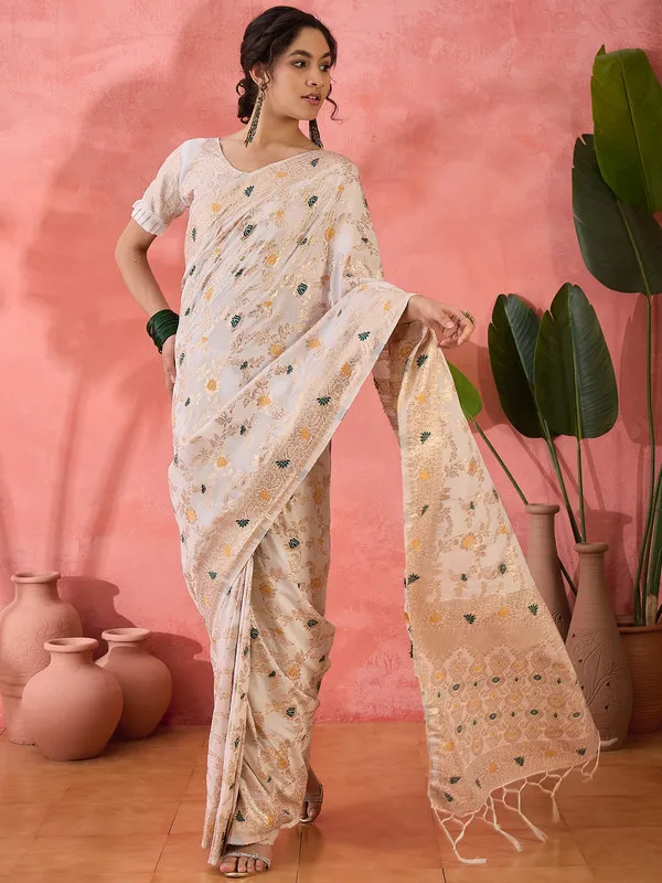 Beige_Cotton_Premium_&_Elegant_(_Rich_)_Saree_With_Blouse_Piece_For_Women