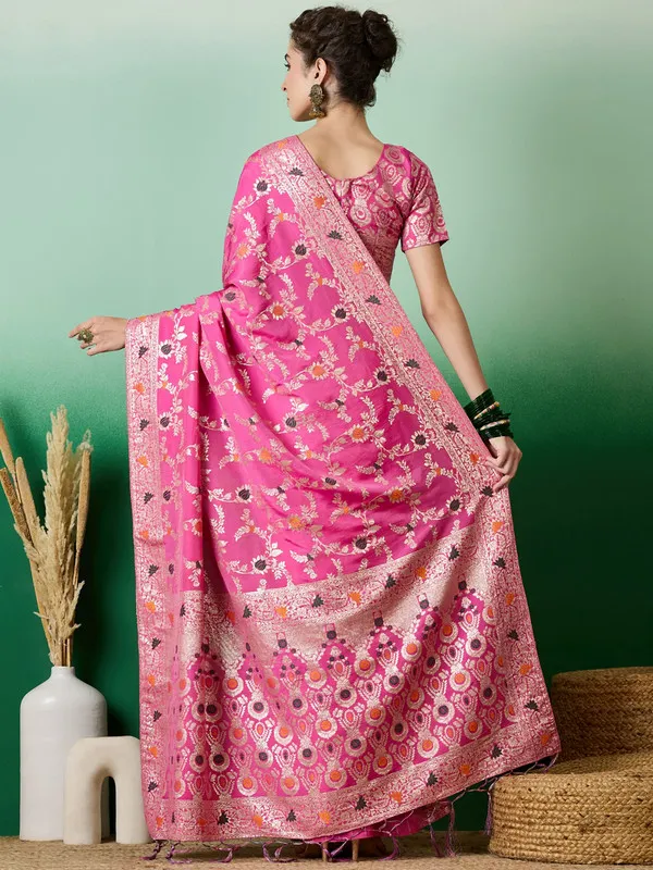 Pink_Cotton_Premium_&_Elegant_(_Rich_)_Saree_With_Blouse_Piece_For_Women