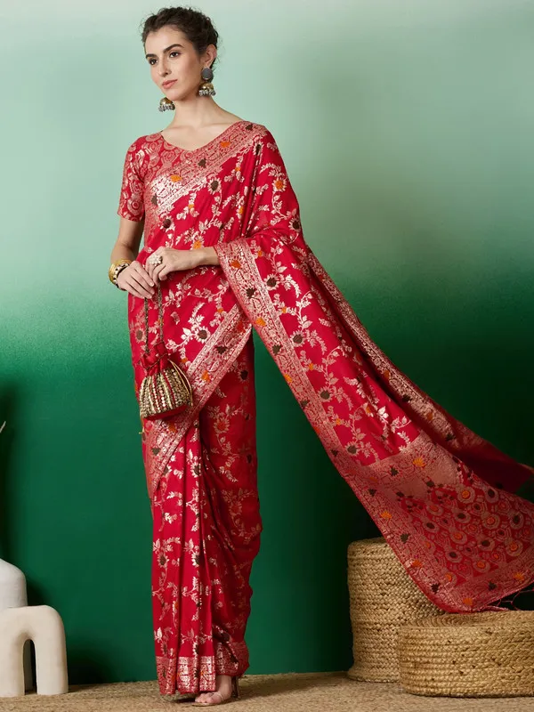 Red_Cotton_Premium_&_Elegant_(_Rich_)_Saree_With_Blouse_Piece_For_Women