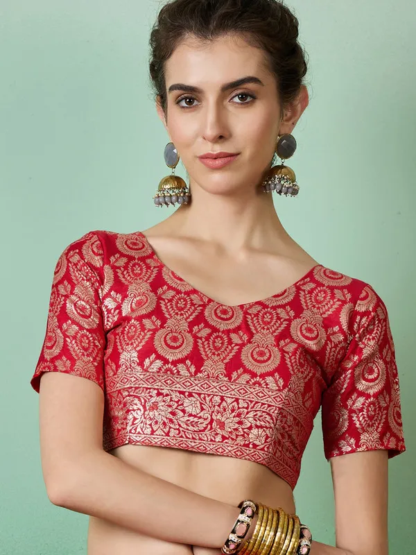 Red_Cotton_Premium_&_Elegant_(_Rich_)_Saree_With_Blouse_Piece_For_Women
