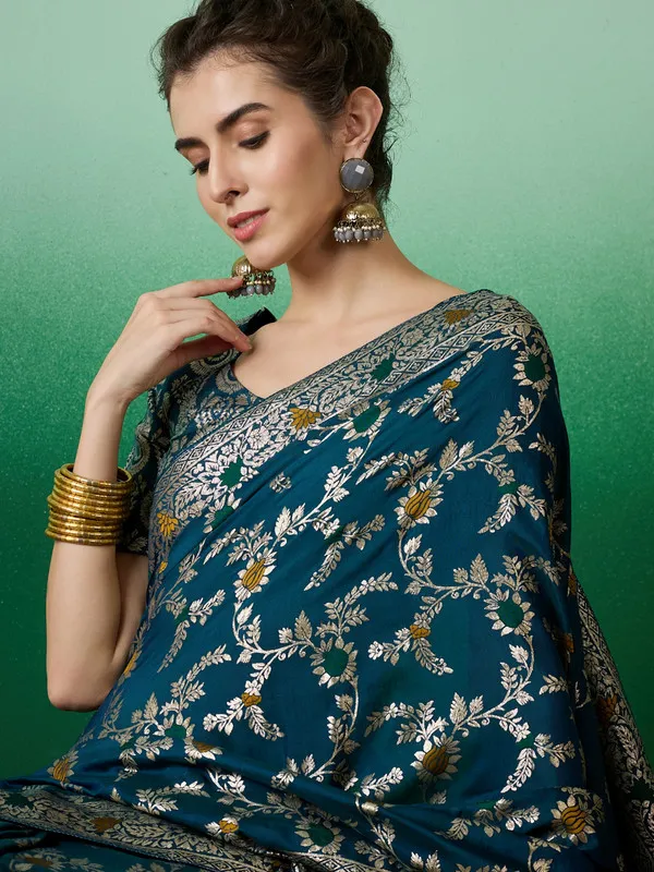 Teal_Cotton_Premium_&_Elegant_(_Rich_)_Saree_With_Blouse_Piece_For_Women