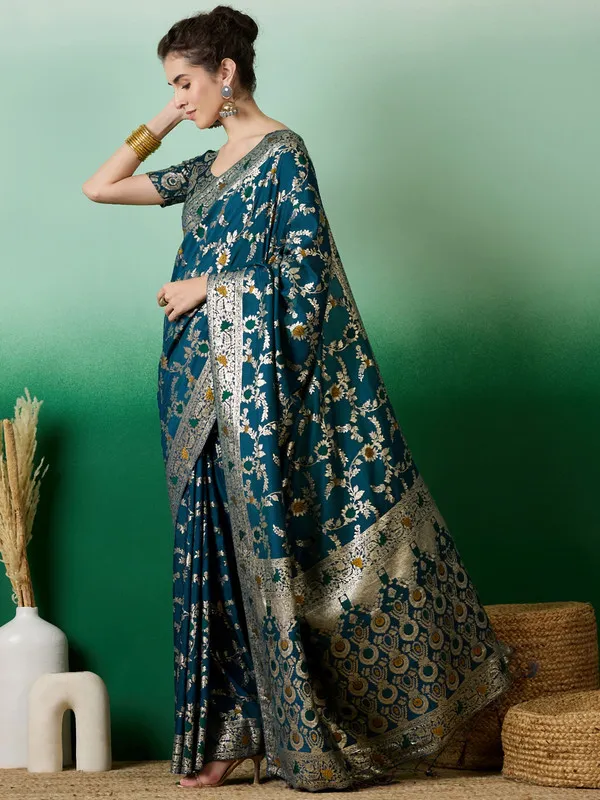 Teal_Cotton_Premium_&_Elegant_(_Rich_)_Saree_With_Blouse_Piece_For_Women