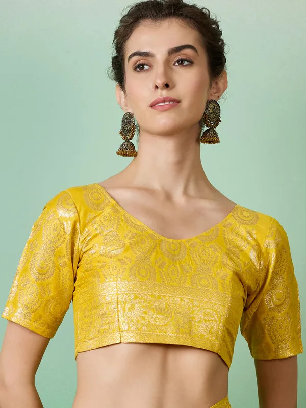 Yellow_Cotton_Premium_&_Elegant_(_Rich_)_Saree_With_Blouse_Piece_For_Women