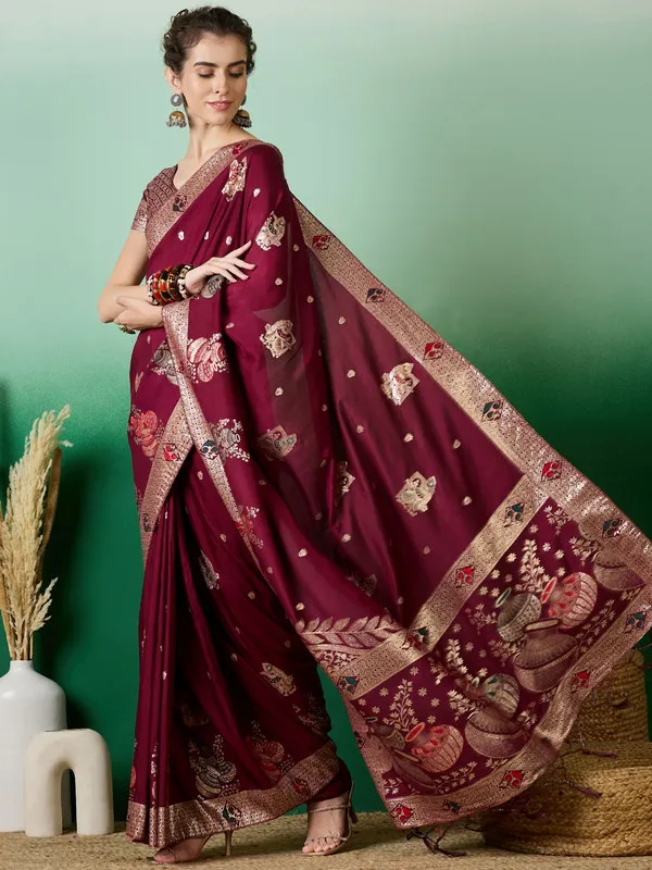 Maroon_Cotton_Premium_&_Elegant_(_Rich_Pallu_)_Saree_With_Blouse_Piece_For_Women